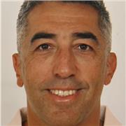 Profesor de Finanzas y Mentor con amplia trayectoria práctica.